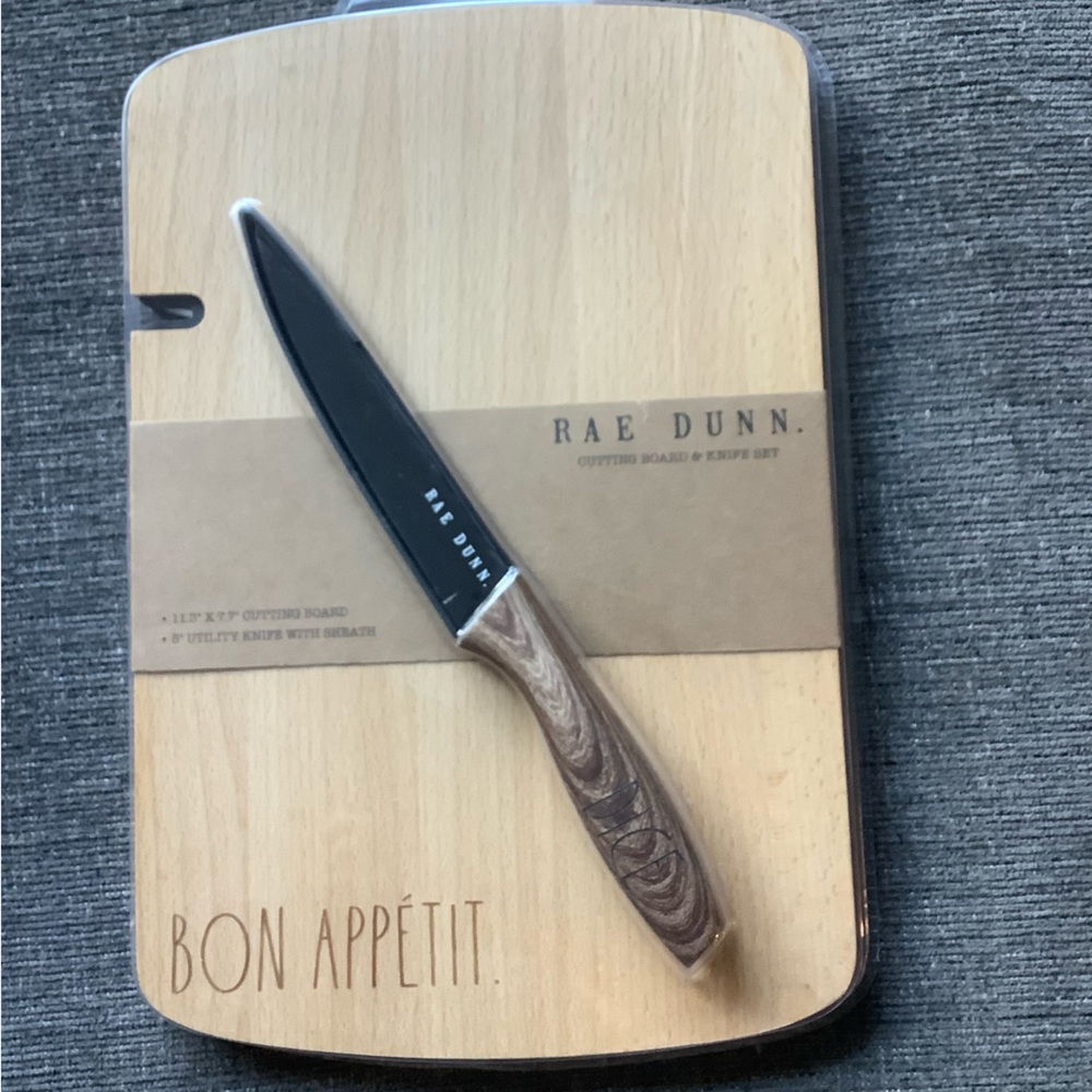 Rae Dunn Bon Appetit. Cutting Board and Knife Set
